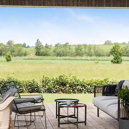 Lovely In With Wifi Holiday home